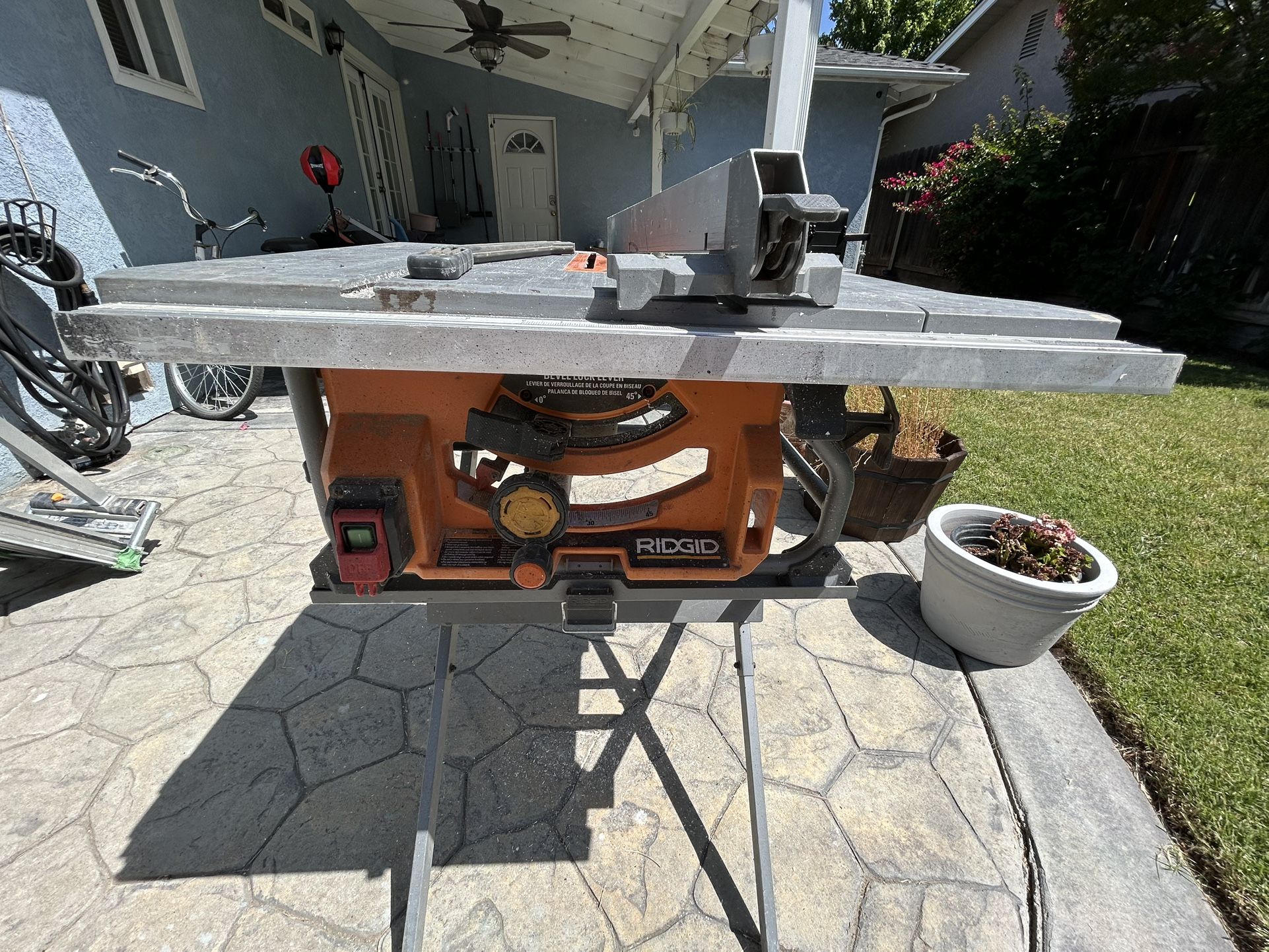 Ridgid Table Saw
