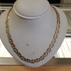 10k Gold Gucci Necklace 35.4 Grams 24long If You Are Interested Ask For Maribel Thank You 😊 