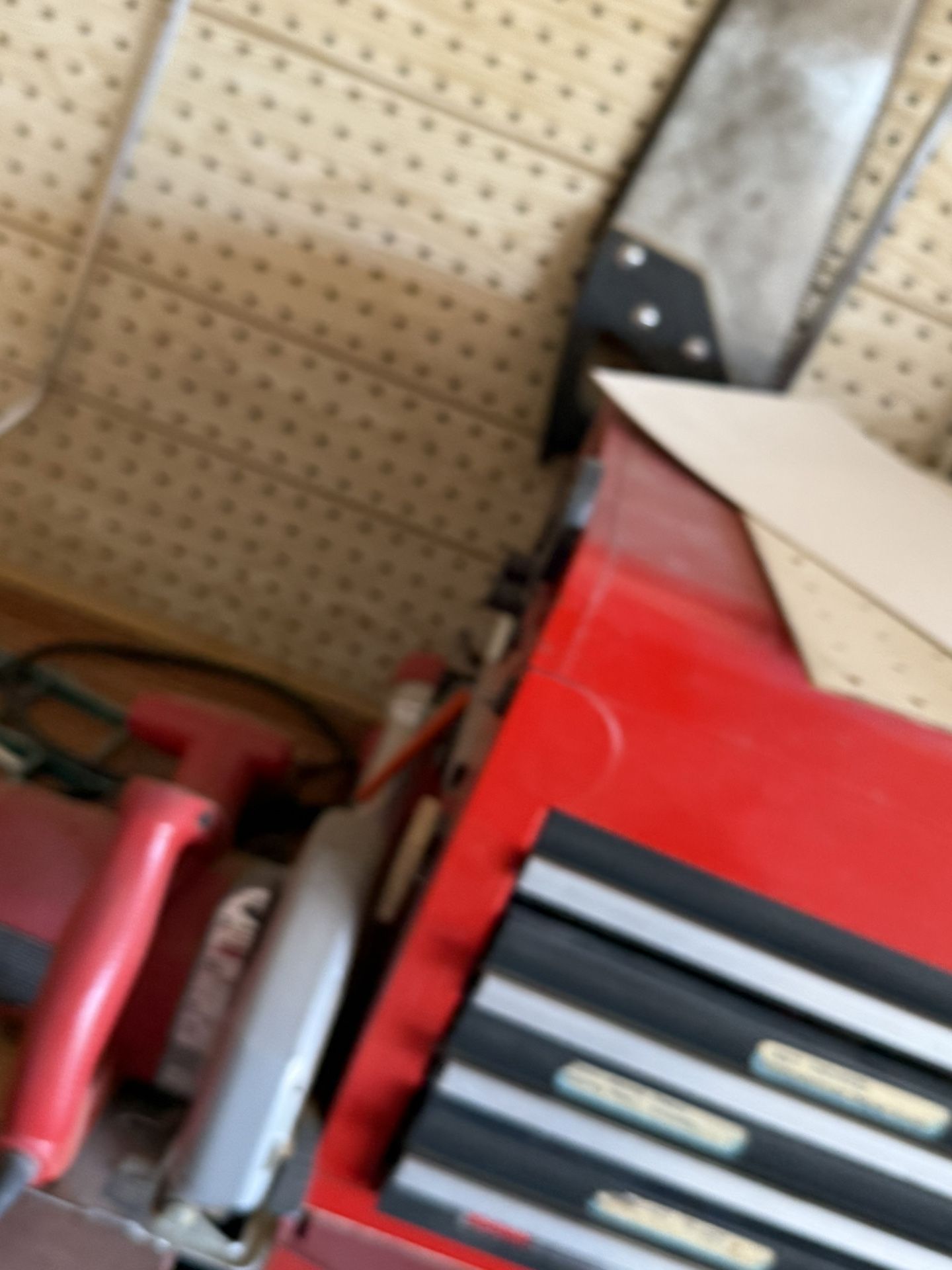 TOOL BOX DULL OF TOOLS