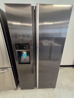 Side By side refrigerator used