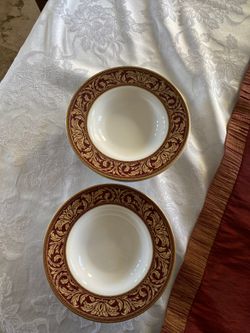 Royal Doulton fine China “Tennyson” rim soup bowls set of four