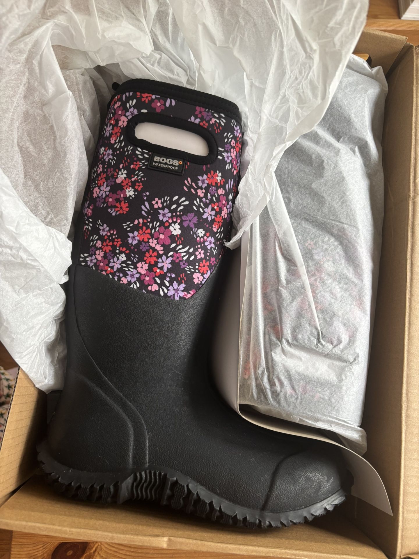 Bogs Women’s Size 8 Rain Boots, New