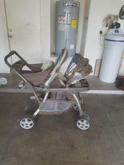Double stroller that converts to sit and stand Thumbnail