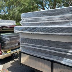 💙💙💙 QUEEN SIZE LUXURY ORTHOPEDIC MATTRESS SET BLOWOUT SALE 💙💙💙