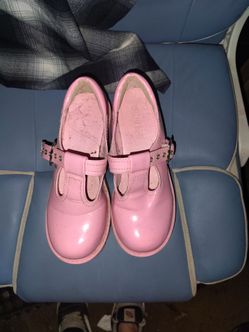 Mary Jane pink t strap shoes