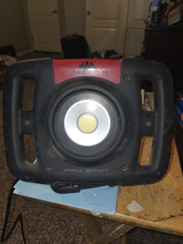 Mac Tools Spot Light