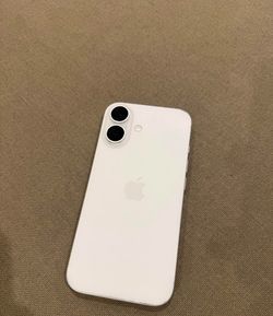 iPhone 16
