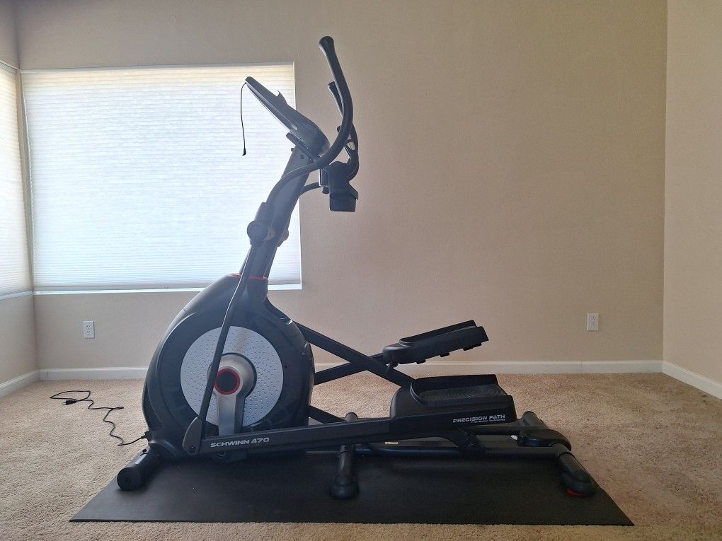 Like-New Schwinn 470 Elliptical with Mat