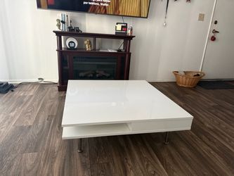 Center coffee table white