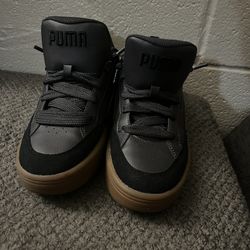 Shoes Puma’s Size 10