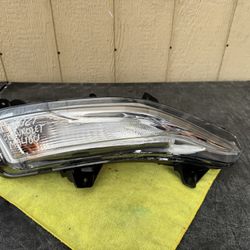 2019 2020 2021 CHEVROLET MALIBU RIGHT DRL LIGHT OEM USED 