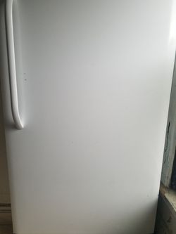 Stand-up freezer brand new