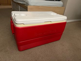 Igloo Ultra 70 Cooler Red