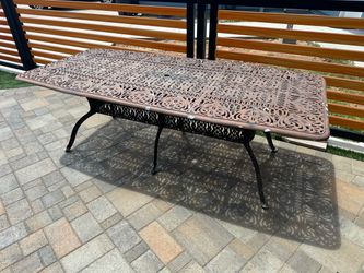 Hanamint Grand Tuscany Patio Table