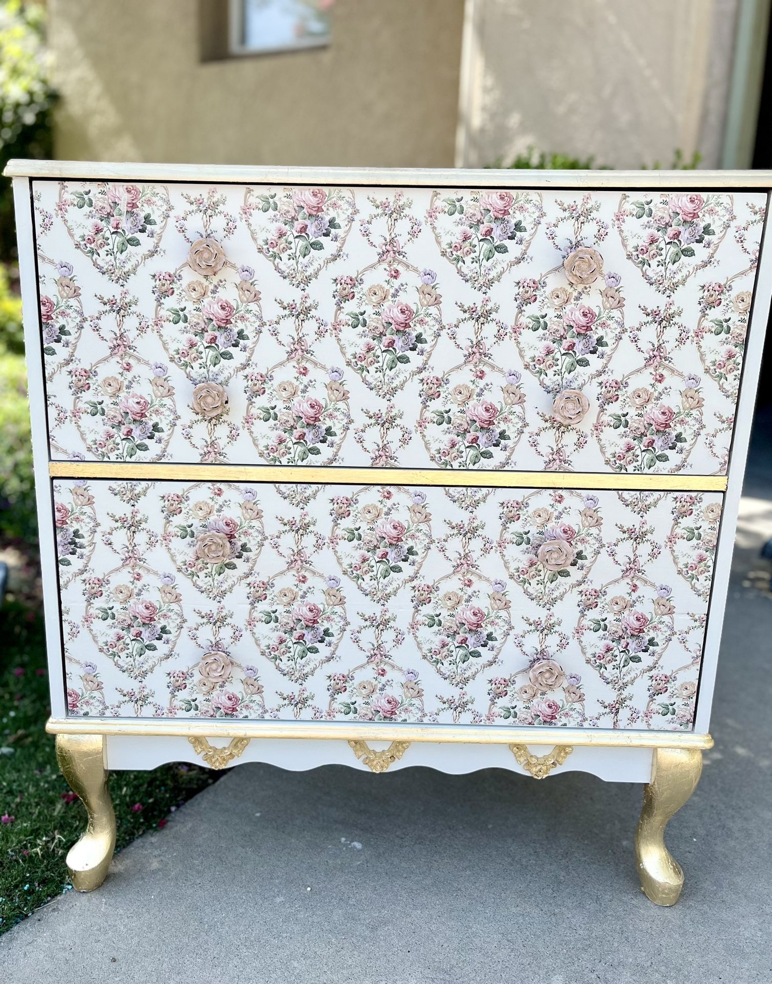 Beautiful Vintage Inspired Dresser