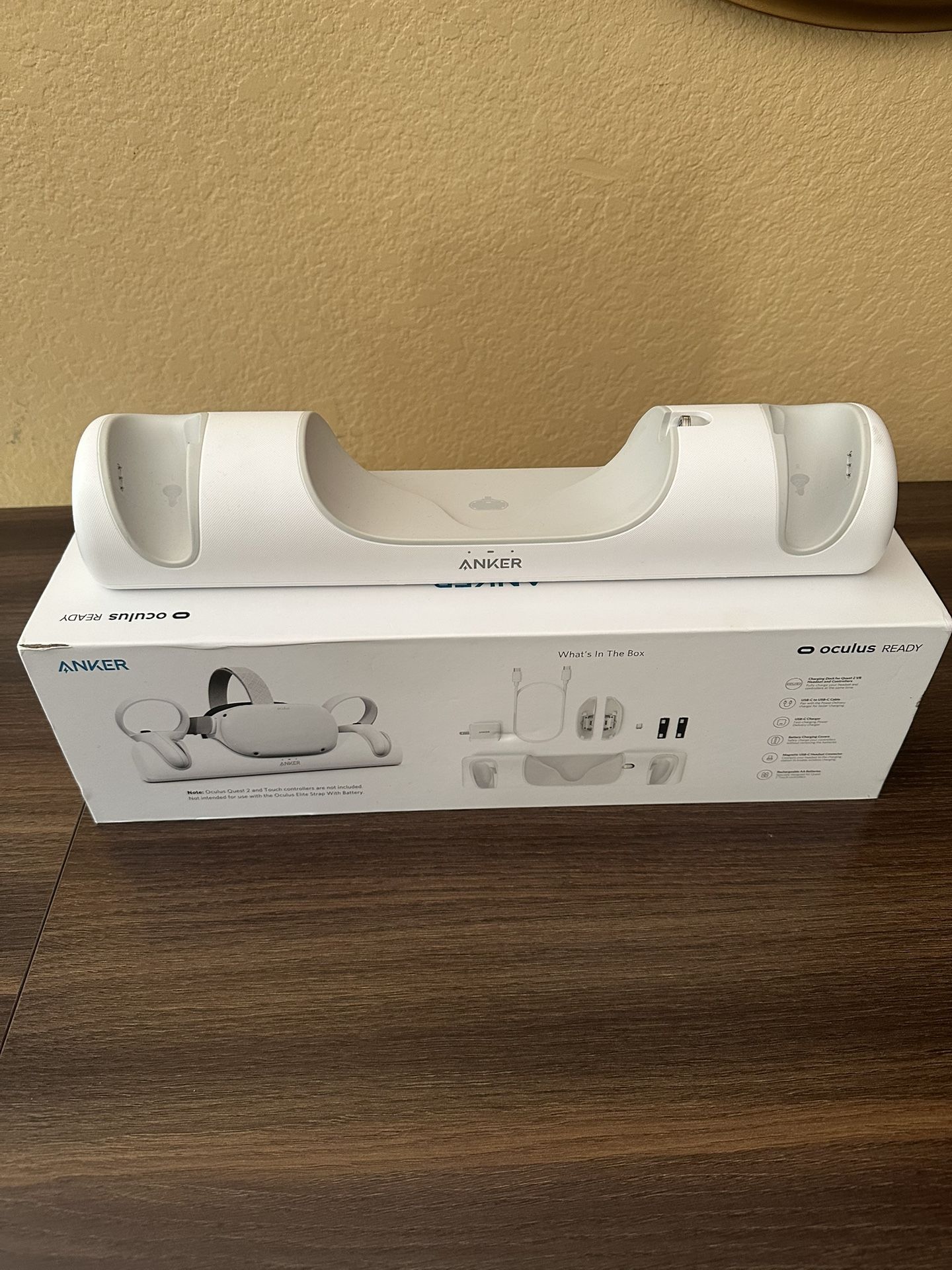 Oculus Meta Quest 2 - Anker charging Base 