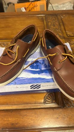 Brand new West Marine boating shoes men’s Size 8 Dark Brown
