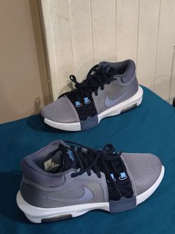 Nike LeBron Witness 8 men sneakers Size 10.5
