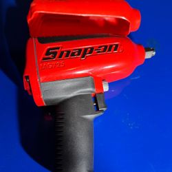 Snap On 1/2in Air Impact Wrench 