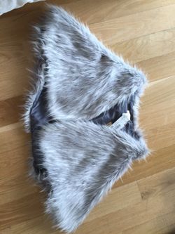 Faux fur shawl