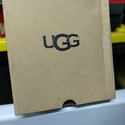 Ugg Sandals Num. ,6