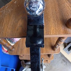 Tow Hitch Receiver With 2" Ball