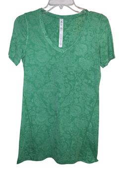 Lululemon Karmady Paisley Green Short Sleeve T-Shirt Size 8