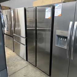 Samsung - 28 cu. ft. Side-by-Side Smart Refrigerator with Large Capacity - Stainless Steel