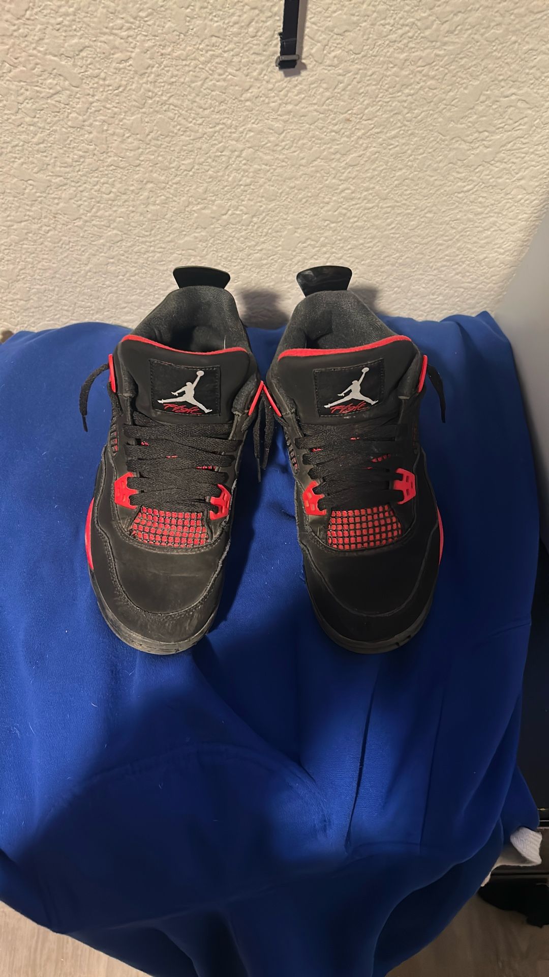 Jordan 4 Red Thunder