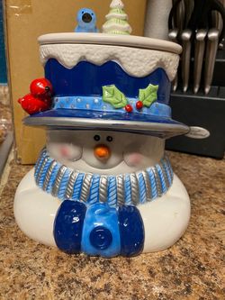 Snowman cookie jar $10