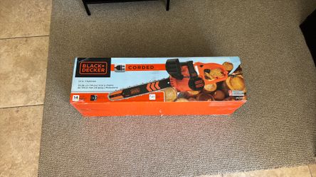 Chainsaw - Black + Decker