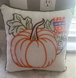 New small Harvest Pumpkin Throw Pillow…Size in second photo