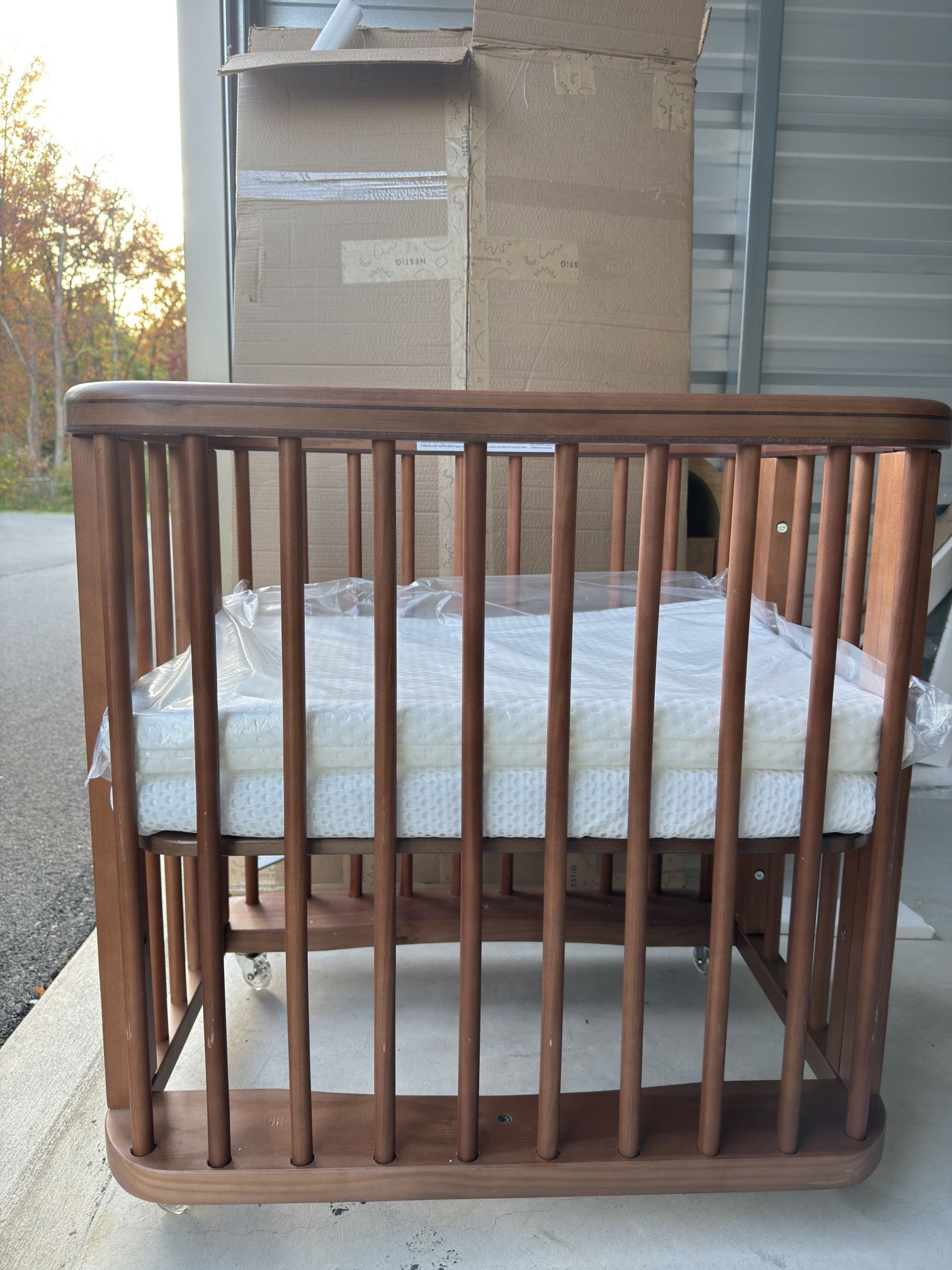 Nestig Crib