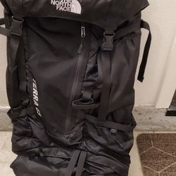 The North Face Pro-style Hiking/Trip Backpack
