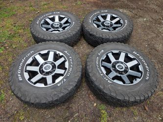 Wheels and tires for Toyota TRD 4runner Fj Cruiser Sequoia Tundra and more