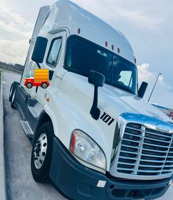 Freightliner Cascadia Semi Truck