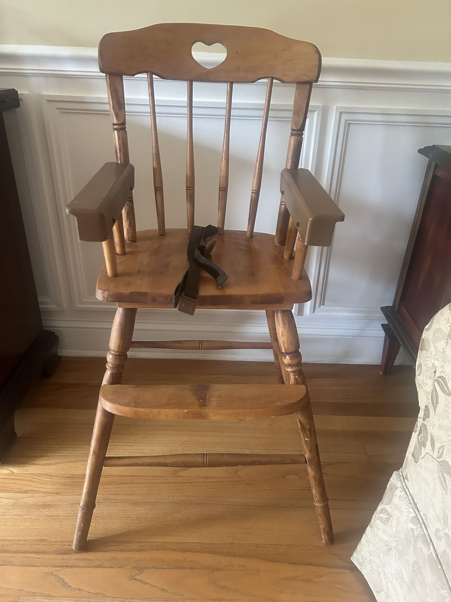 Oak Wooden High-Chair