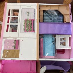 Barbie Dream House 