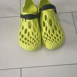 Size 10 - Merrell Hydro Moc Pomelo Water Shoes, Crocs Volt Yellow J004244