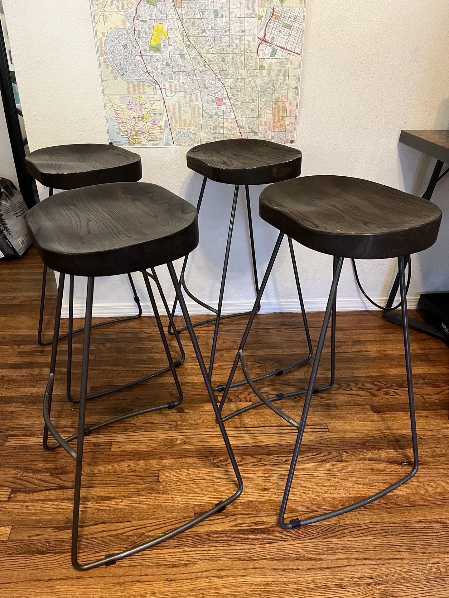 Set Of 4 Bar Height Stools 29-inch
