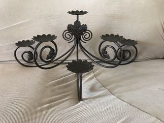 Metal candle holder