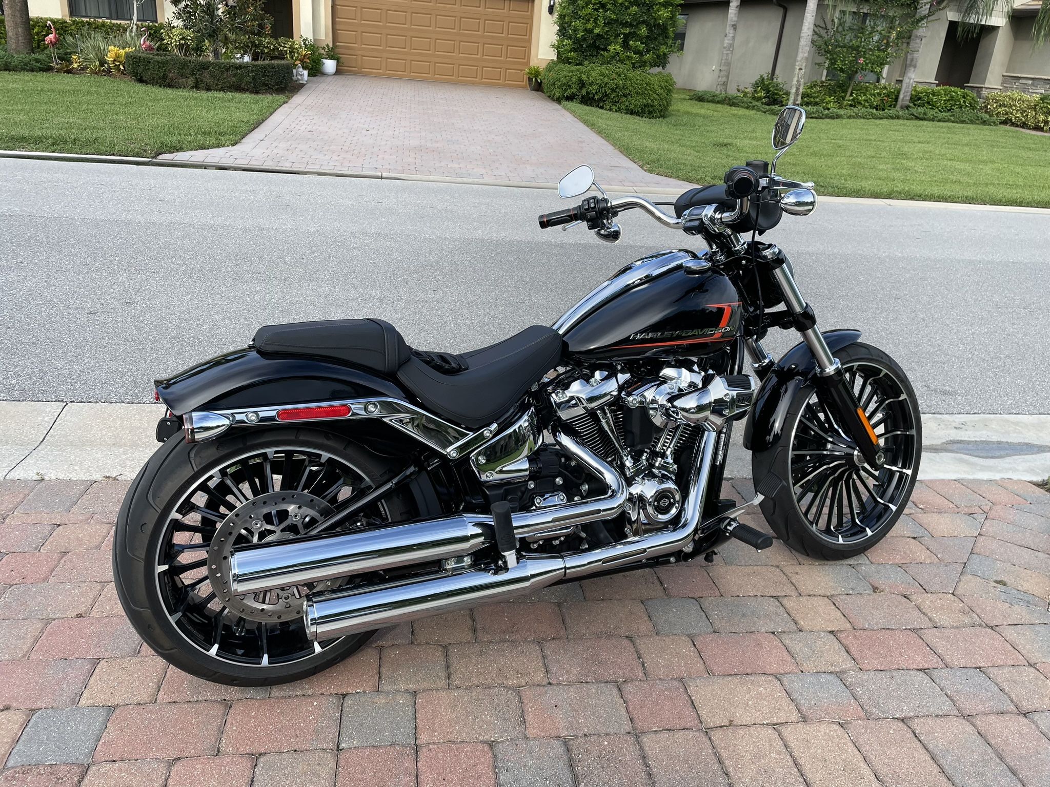 2023 Harley Davidson Breakout