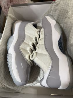 Jordan 11 Low Cement Grey 