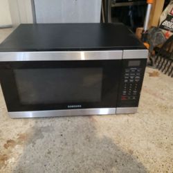 Large Samsung  Microwave
