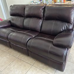 Leather Power Reclining Couches With Coffee Table and 2 Small Coffee Tables