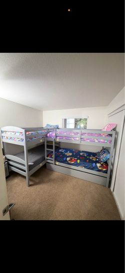 Double bunk beds with trundle