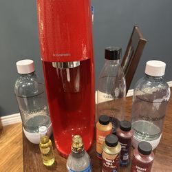 Red Soda Stream Terra Sparkling Water & Soda Maker $40 OBO 