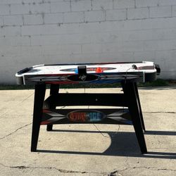 Air Hockey Table