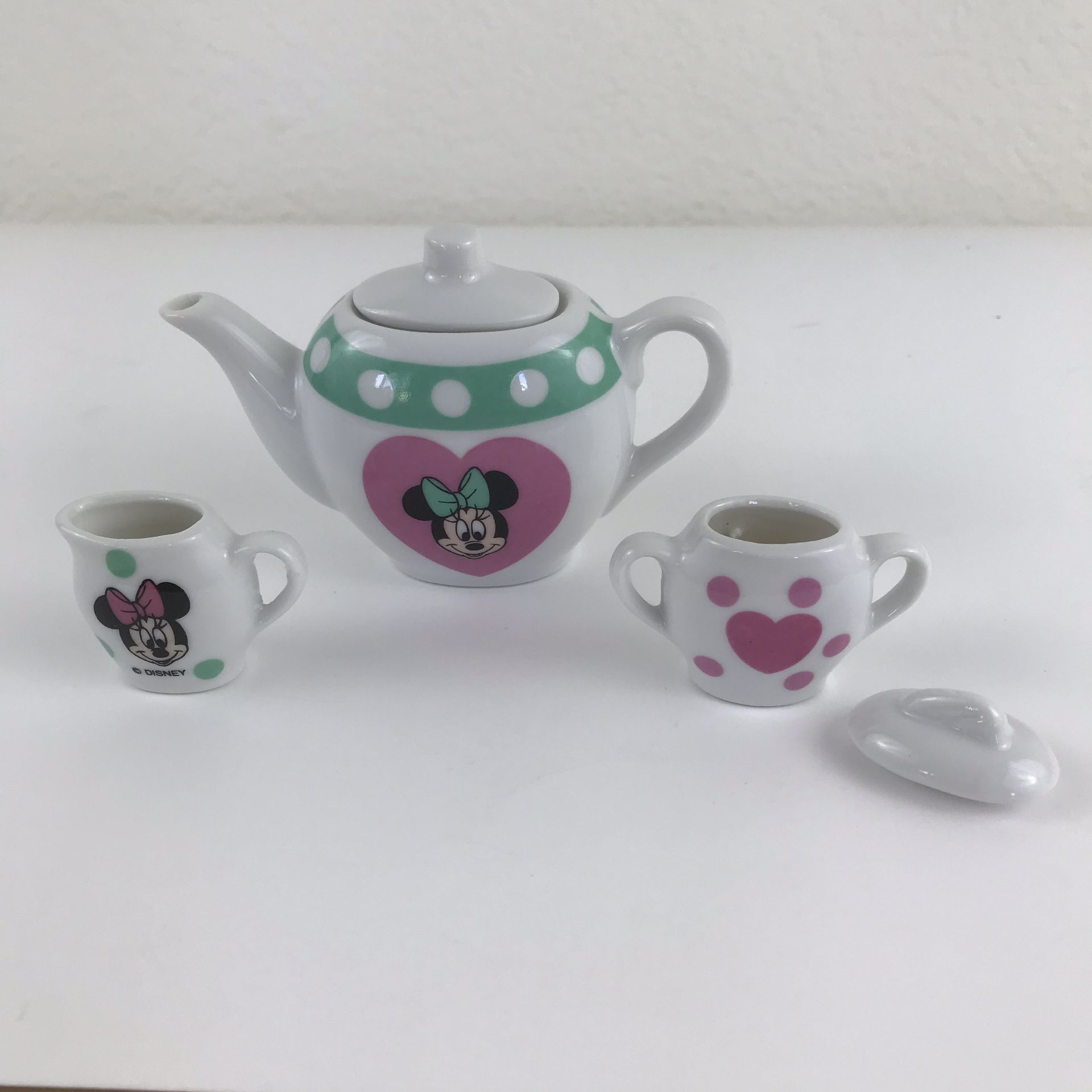Minnie n me Disney Toy China Tea Set 17 pieces 1990s