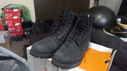 Black Timberlands  Size 8.5